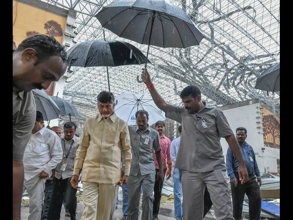 చంద్రబాబు ఏరియల్ సర్వే
