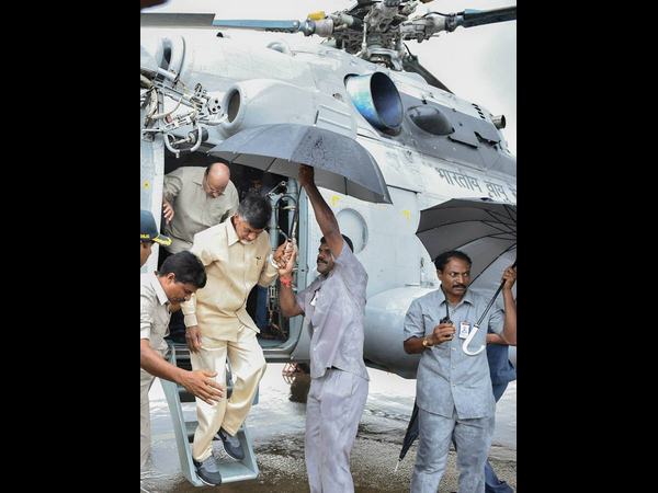 చంద్రబాబు ఏరియల్ సర్వే