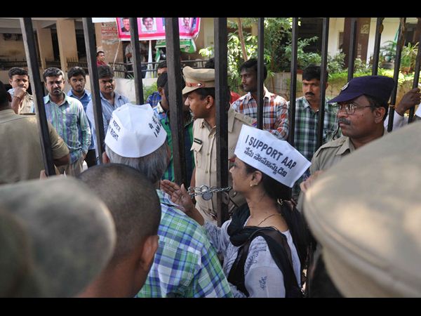 మద్యంపై పోరు