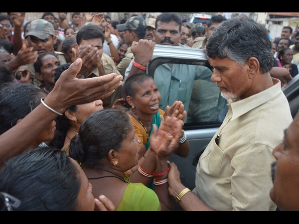 అలుపెరగక చంద్రబాబు..