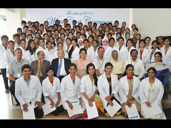  వైట్ కోట్