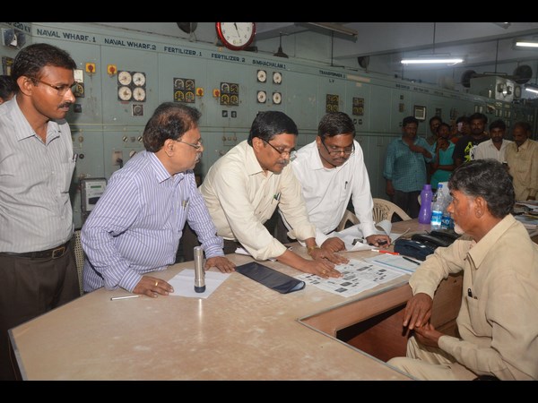  అధికారులపై సీఎం చంద్రబాబు నాయుడు అసంతృప్తి 