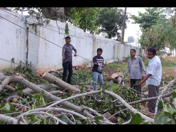  అధికారులపై సీఎం చంద్రబాబు నాయుడు అసంతృప్తి 