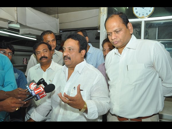 హైదరాబాద్ బిర్యానీ: నిజాం క్లబ్‌లో పార్లమెంట్ ఛెప్‌లు