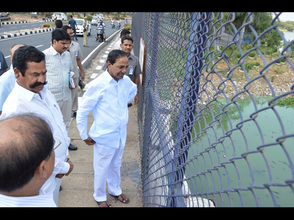 హుస్సేన్ సాగర్ ప్రక్షాళణ