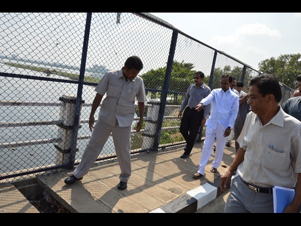 మురికి నీరు చేరకుండా..