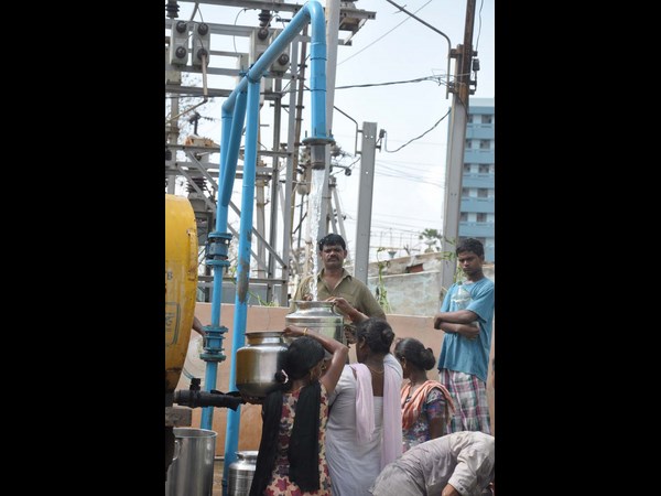 కోలుకుంటున్న విశాఖ