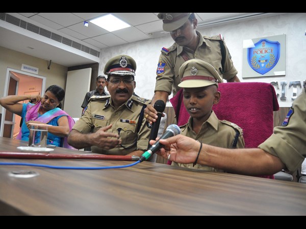 కోత్వాల్‌గా సాదిక్