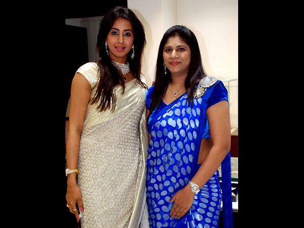 దివాళీ ఫెస్టివ్ ఎగ్జిబిషన్ దివాళీ ఫెస్టివ్ ఎగ్జిబిషన్