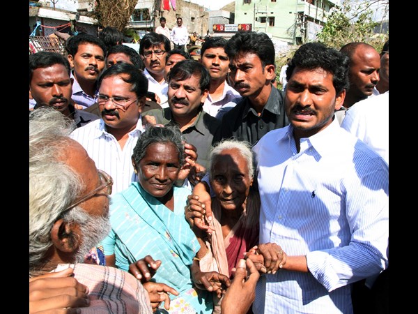 జగన్ ఓదార్పు