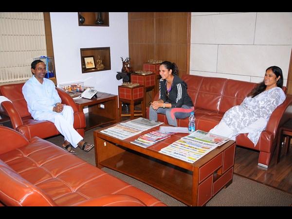 కెసిఆర్‌తో సానియా