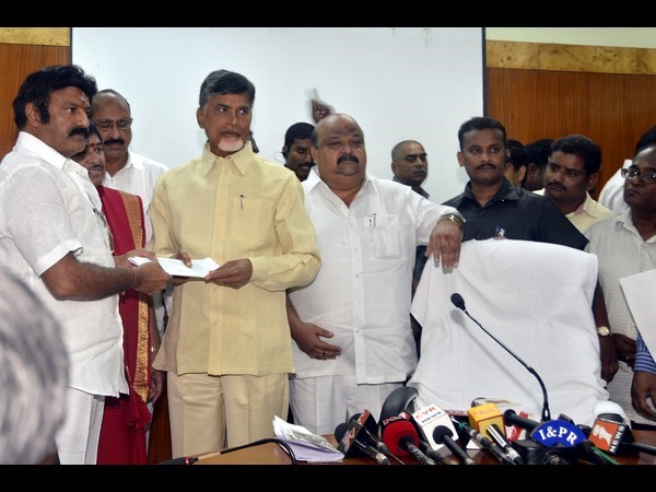 బాబుతో బాలకృష్ణ