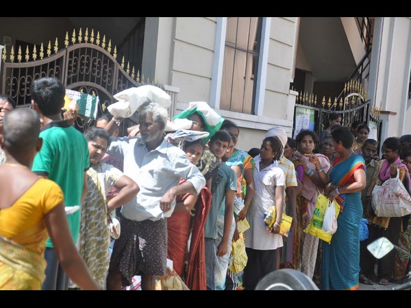 విశాఖవాసుల పాట్లు