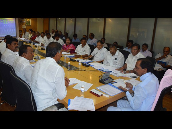 కెసిఆర్ సమీక్ష