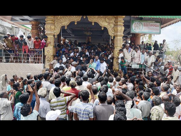 వైయస్ జగన్ వైయస్ జగన్