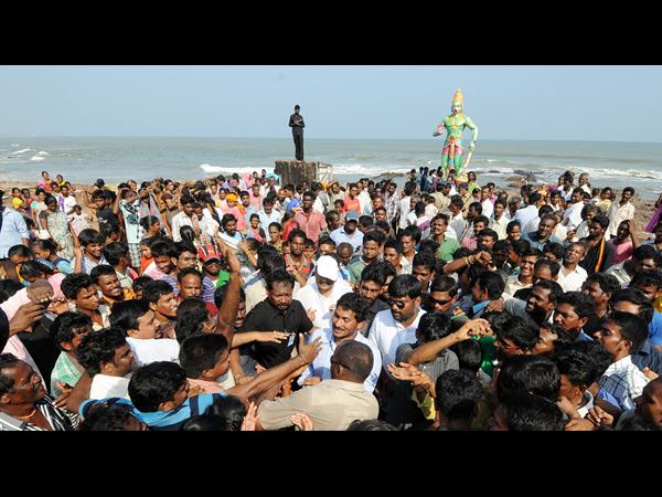 వైయస్ జగన్