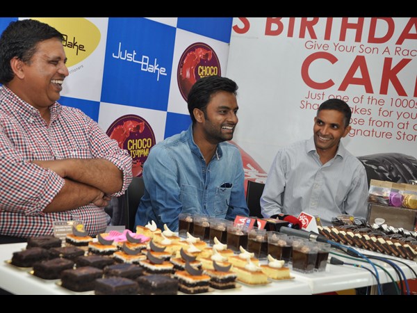  జస్ట్ బేక్‌లో చాక్ సునామి ఫెస్టివల్ 