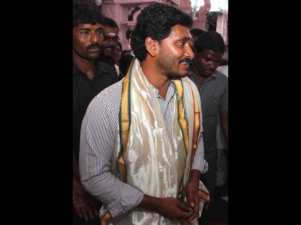 జగన్