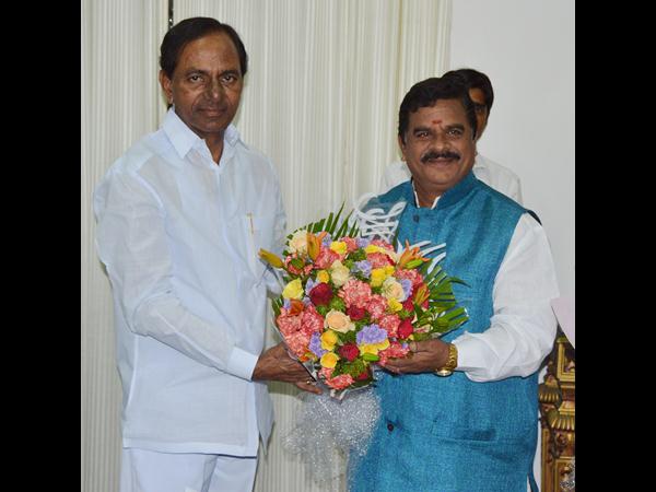 కేసీఆర్