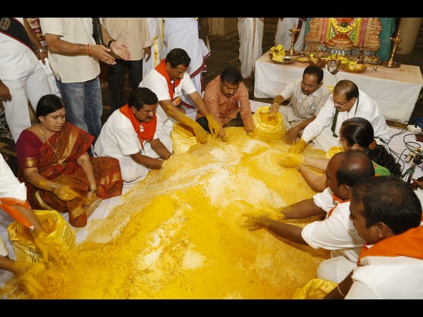 టిటిడి ఆధ్వర్యంలో 'మన గుడి'