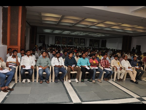 చంద్రబాబు ఇలా..