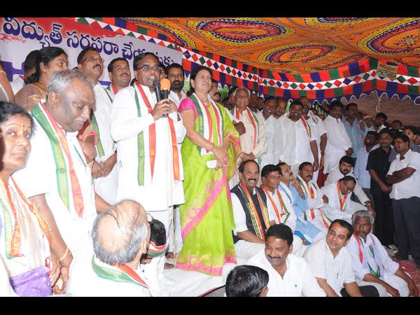  మహబూబ్ నగర్ జిల్లా ధర్నా