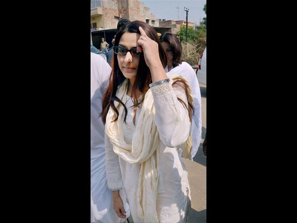 జోధ్‌పూర్ కోర్టులో టబు, సోనాలీ బింద్రే