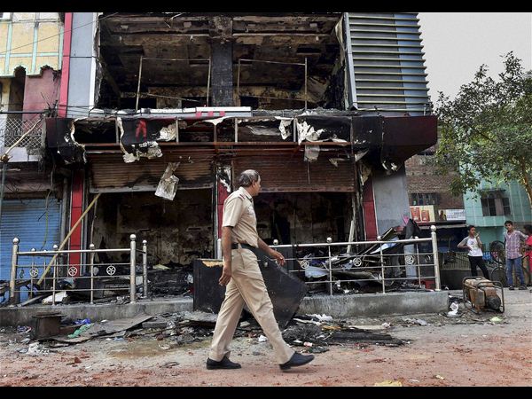 త్రిలోక్‌పురి పరిస్ధితి అదుపులోనే, డ్రోన్‌లతో గస్తీ