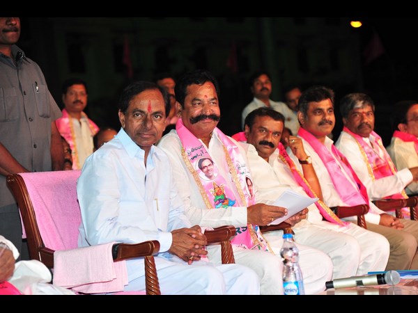 తెరాసలోకి తీగల, తలసాని తెరాసలోకి తీగల, తలసాని