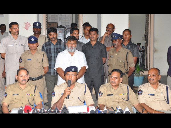 సుధీర్ అరెస్టు