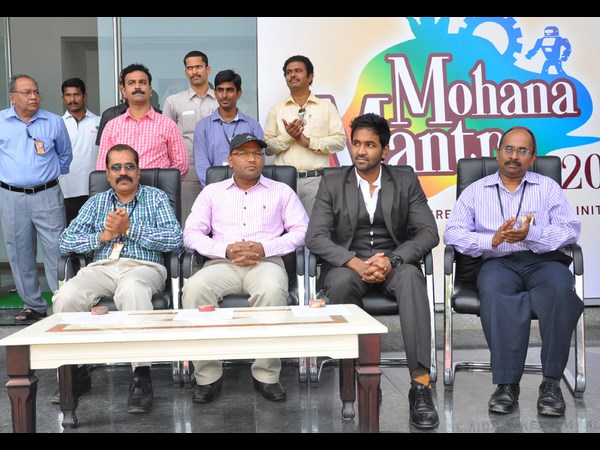 మంచు విష్ణు చేతుల మీదగా 'మోహన మంత్ర'