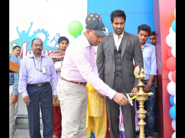 మంచు విష్ణు చేతుల మీదగా 'మోహన మంత్ర'
