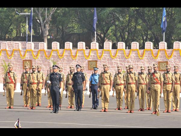 పాసింగ్ ఔట్