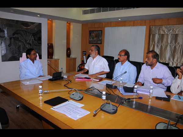 కెసిఆర్