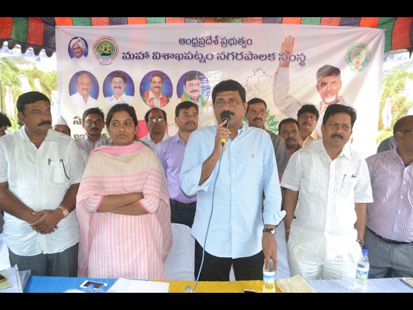 అందరికీ సంక్షేమ పథకాలు: మంత్రి గంటా