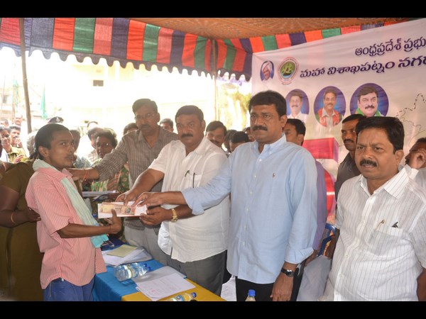 అందరికీ సంక్షేమ పథకాలు: మంత్రి గంటా