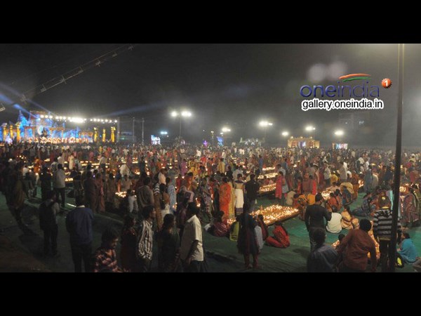 కోటి దీపోత్సవంలో పవన్ కళ్యాణ్