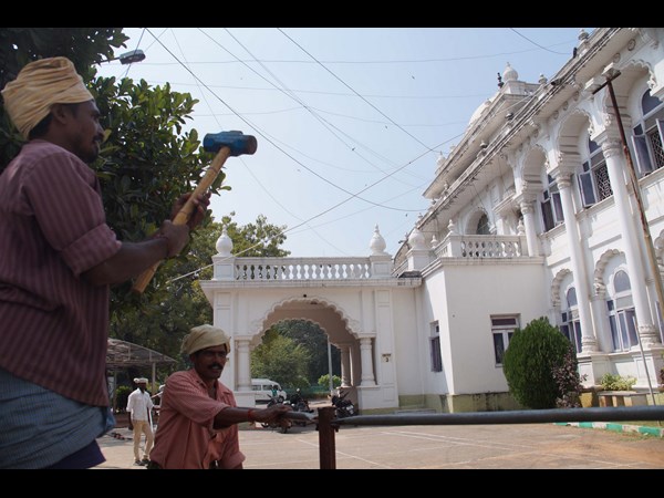 పోలీసు బందోబస్తు