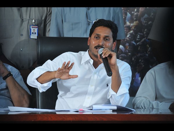 వైయస్ జగన్