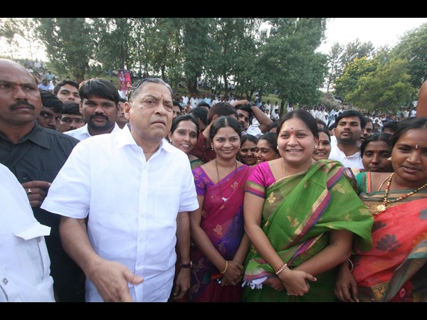  తెరాసలోకి