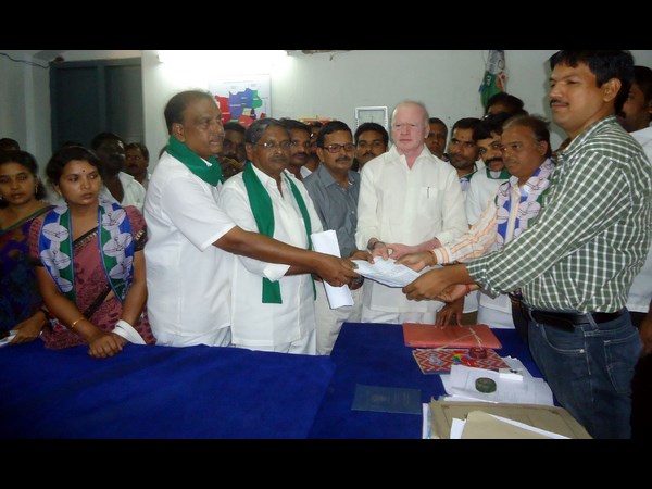 బాబుపై రాష్ట్ర వ్యాప్తంగా వైఎస్ఆర్‌‌సీపీ నిరసన