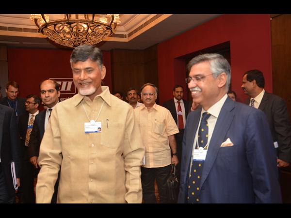 ఎకనమిక్ ఫోరం సదస్సులో బాబు