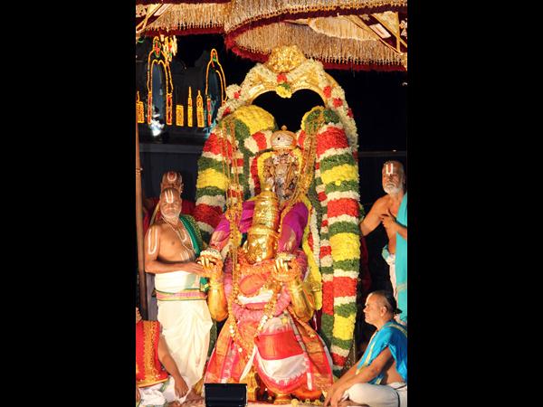  గరుడ వాహన సేవ