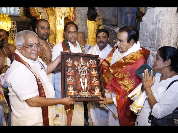  శ్రీవారి సేవలో లంక ప్రధాని జయరత్నే