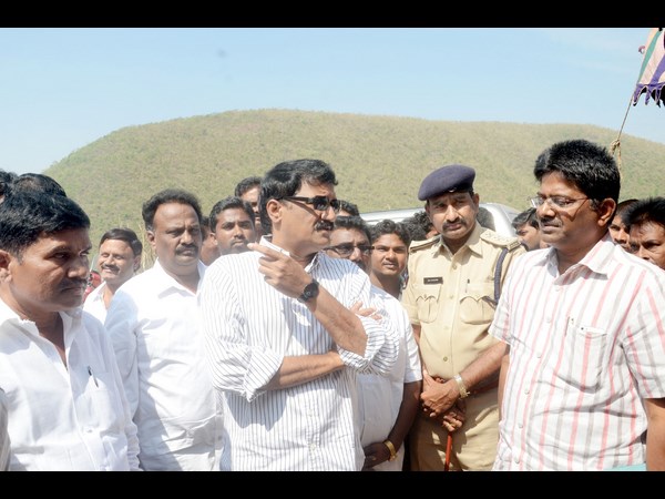 గంటా శ్రీనివాస రావు ఇలా..