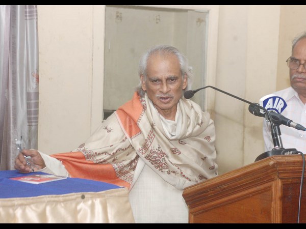 శివారెడ్డి ఇలా...