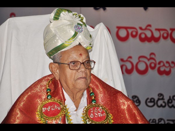 సాహితీవేత్తల సమీక్ష 