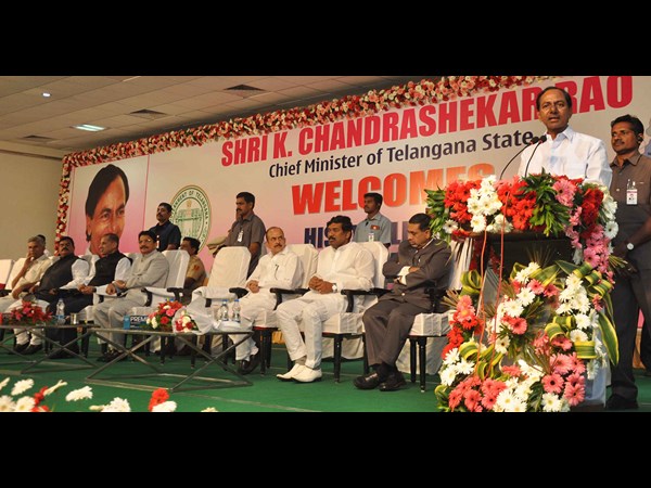 విద్యాసాగర రావుకు తెరాస సన్మానం