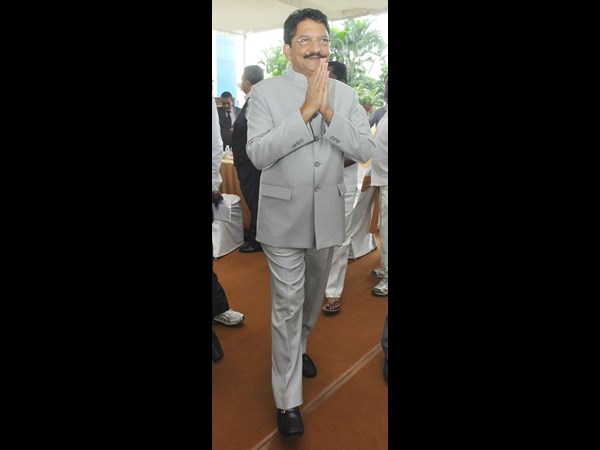 విద్యాసాగర రావుకు తెరాస సన్మానం