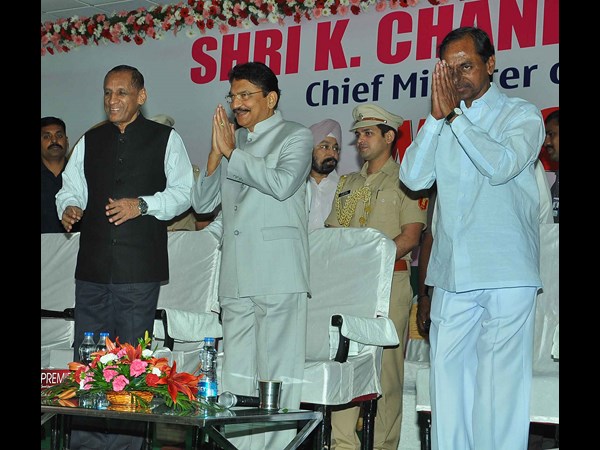 విద్యాసాగర రావుకు తెరాస సన్మానం